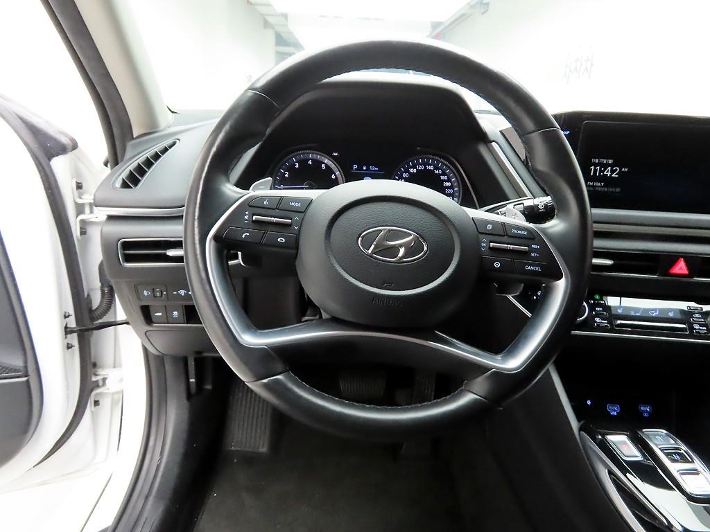 HYUNDAI Sonata - Vista 8