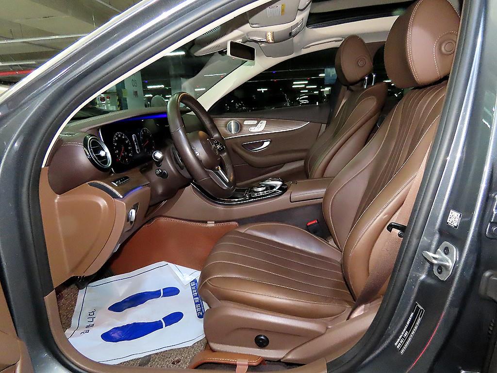 Mercedes Benz E class - Vista 6