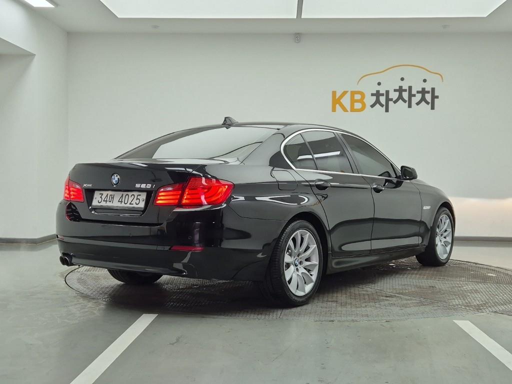 BMW 5 Series - Vista 4