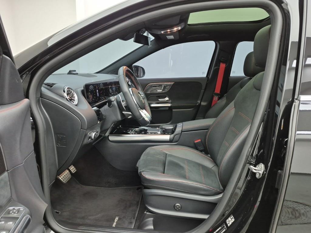 Mercedes Benz GLA Class - Vista 11