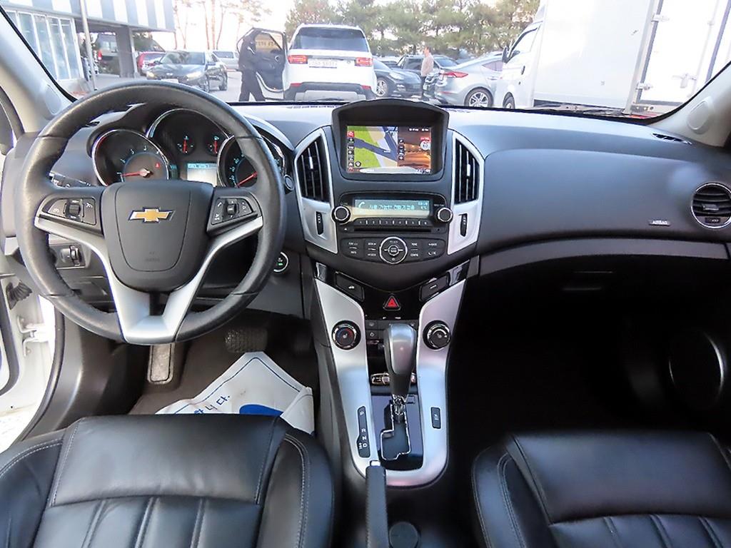 Chevrolet Cruise - Vista 7