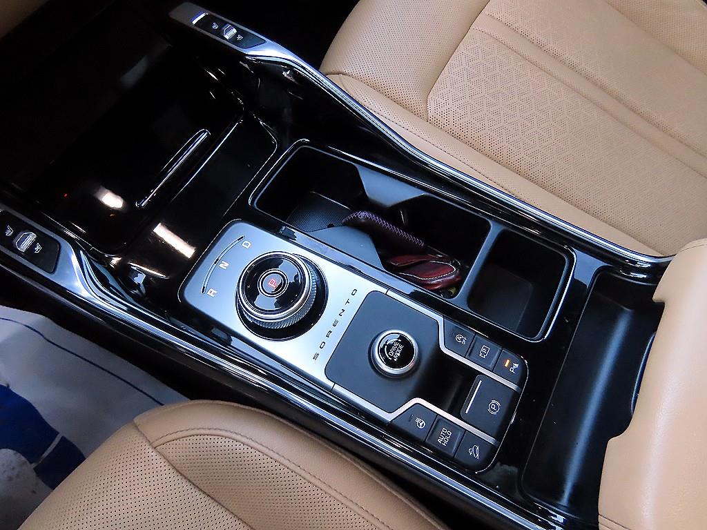 KIA Sorento - Vista 10