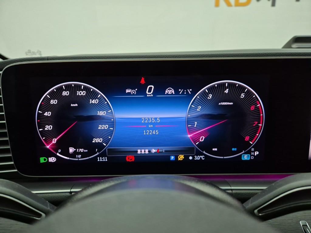 Mercedes Benz GLE Class - Vista 7