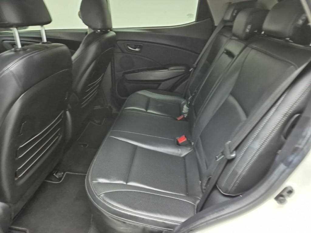 Ssangyong Tivoli - Vista 12