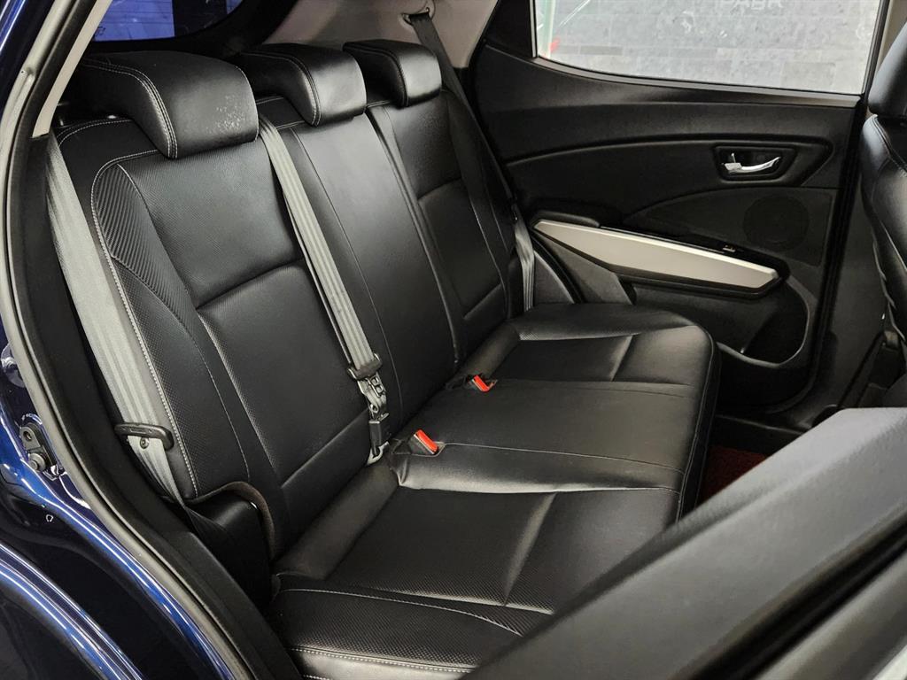 Ssangyong Tivoli - Vista 11