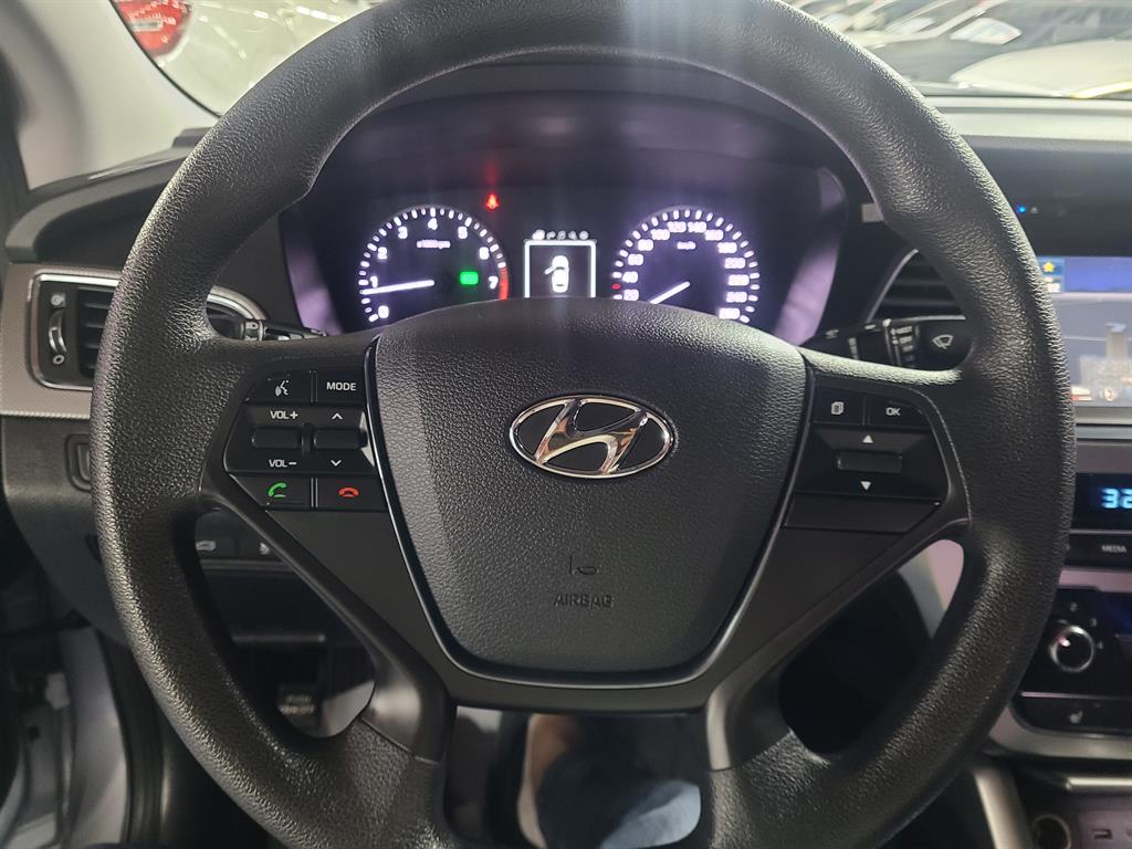 HYUNDAI Sonata - Vista 6