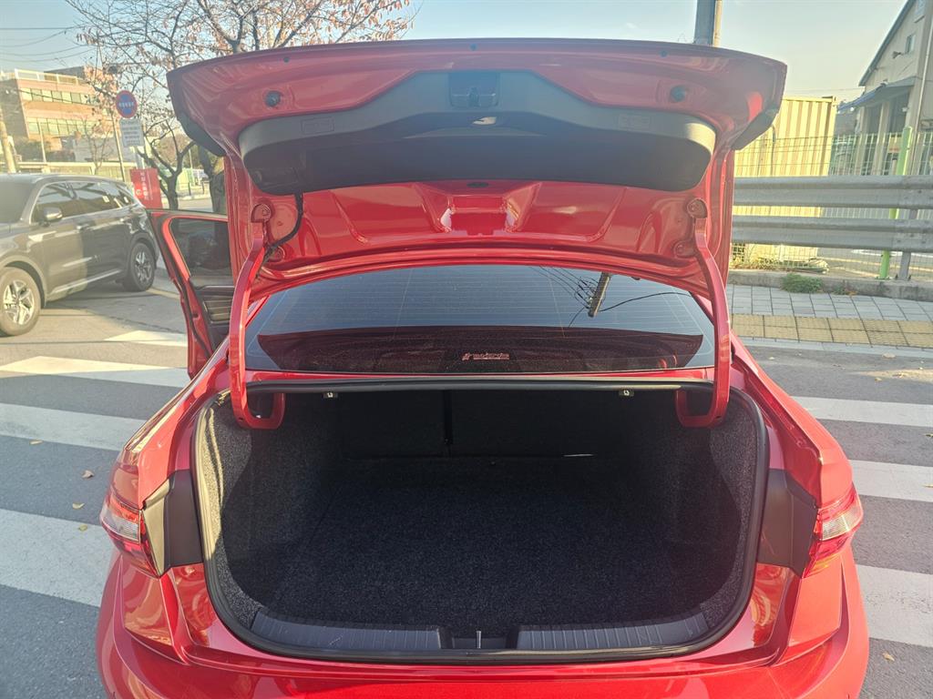 Volkswagen Jetta 2023 Rojo - Importación desde Corea - HF Imports Iquique - Foto 15