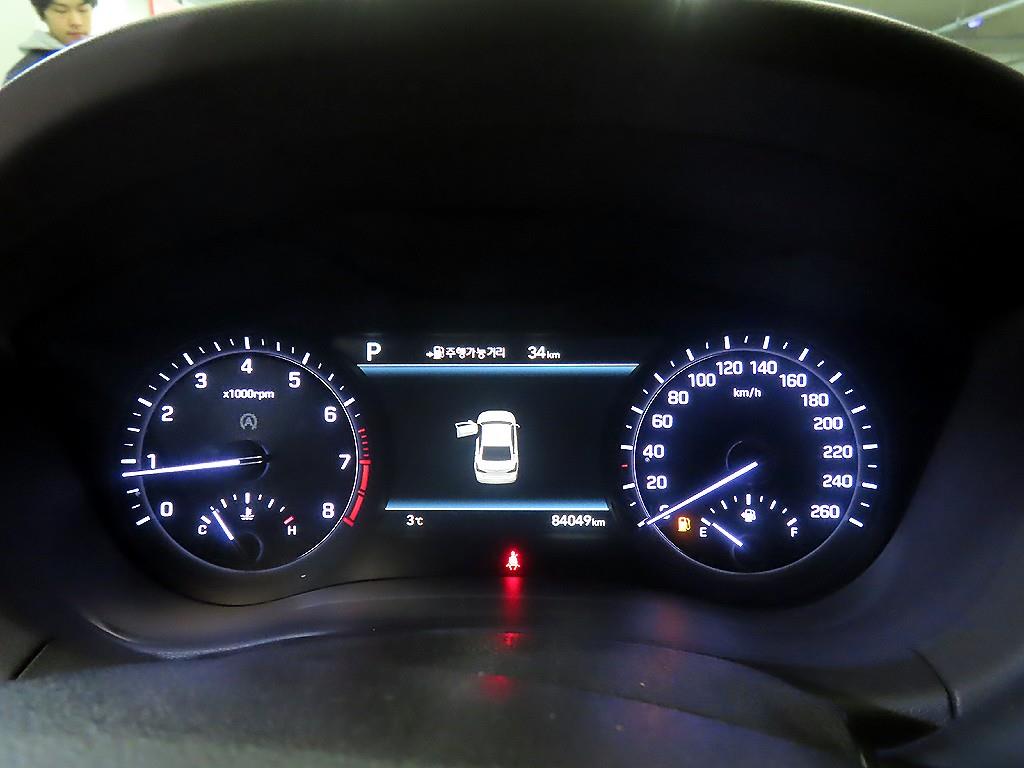 Genesis G80 - Vista 9