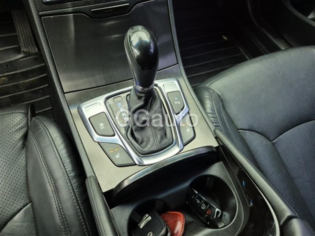 HYUNDAI Grandeur - Vista 8