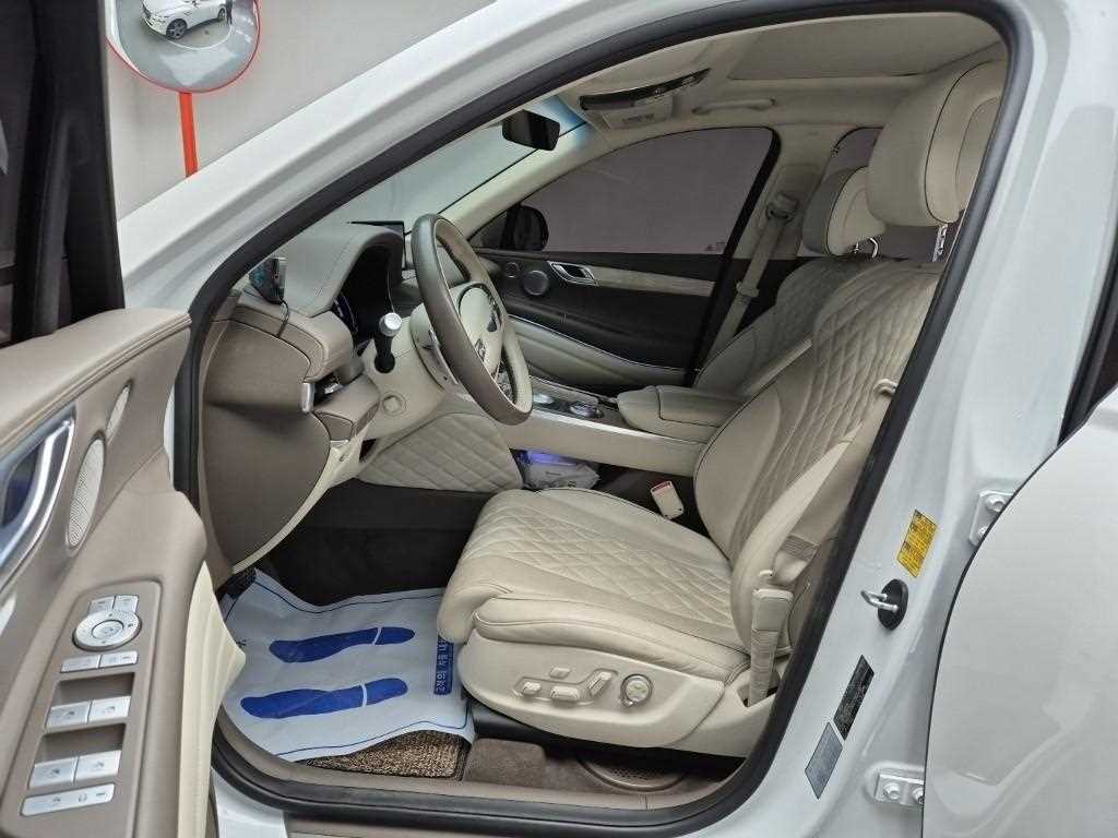 Genesis GV80 - Vista 11