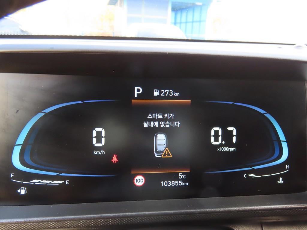 HYUNDAI Casper - Vista 8