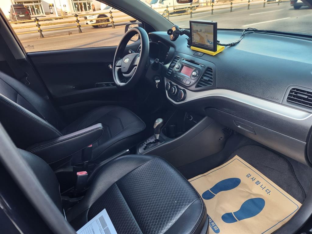 KIA Morning - Vista 8