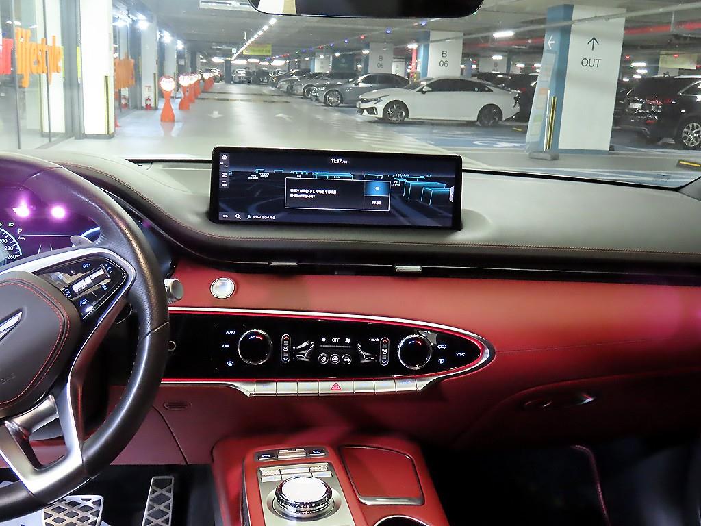 Genesis GV70 - Vista 11