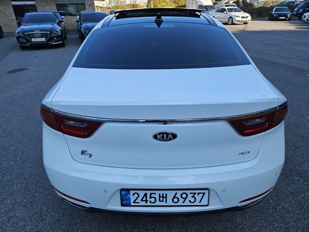 KIA K7 - Vista 4