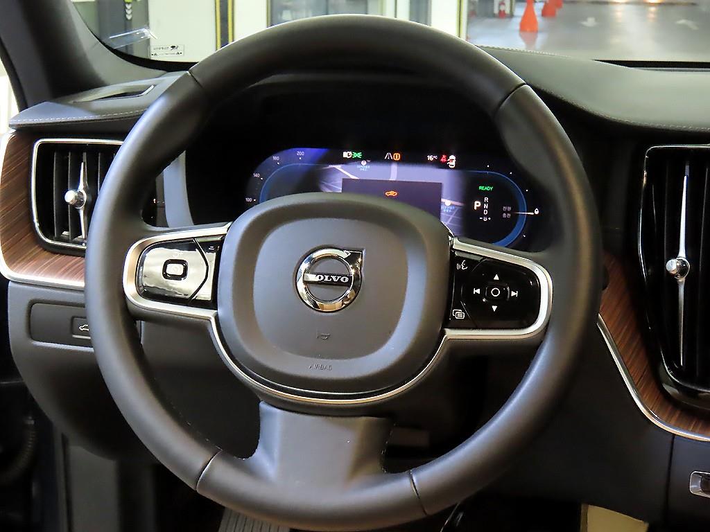 Volvo XC60 - Vista 8