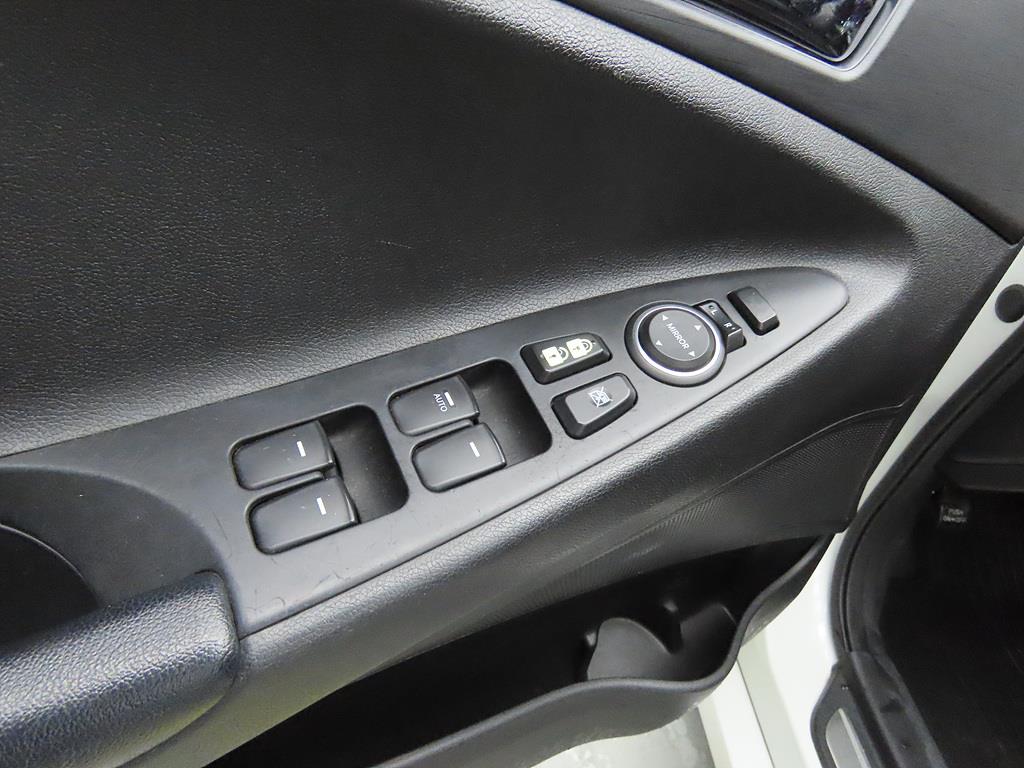 HYUNDAI Sonata 2011 Blanco - Importación desde Corea - HF Imports Iquique - Foto 15