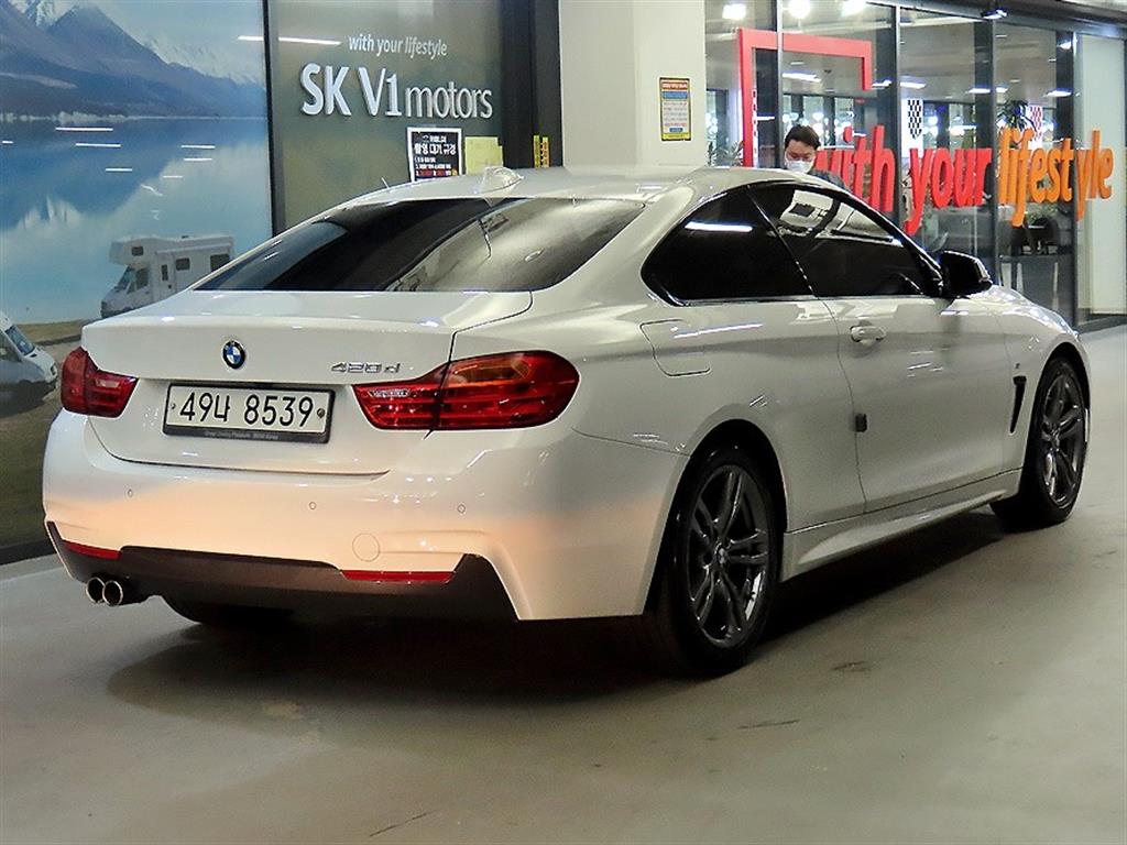 BMW 4 Series - Vista 4