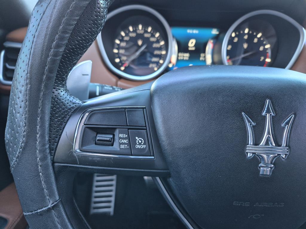 Maserati Ghibli - Vista 12