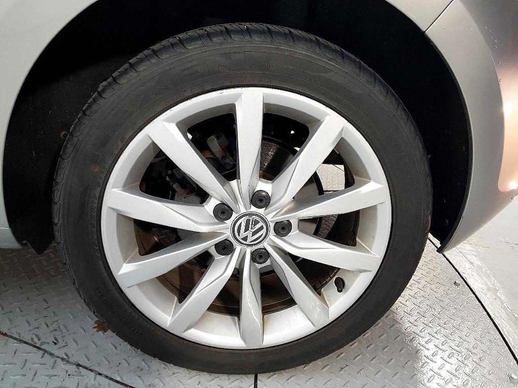 Volkswagen Golf 2015 Plateado - Importación desde Corea - HF Imports Iquique - Foto 20