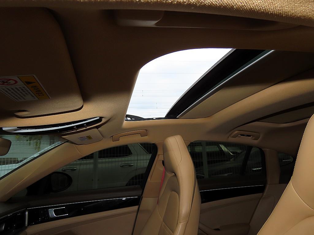 Porsche Panamera 2018 Negro - Importación desde Corea - HF Imports Iquique - Foto 16