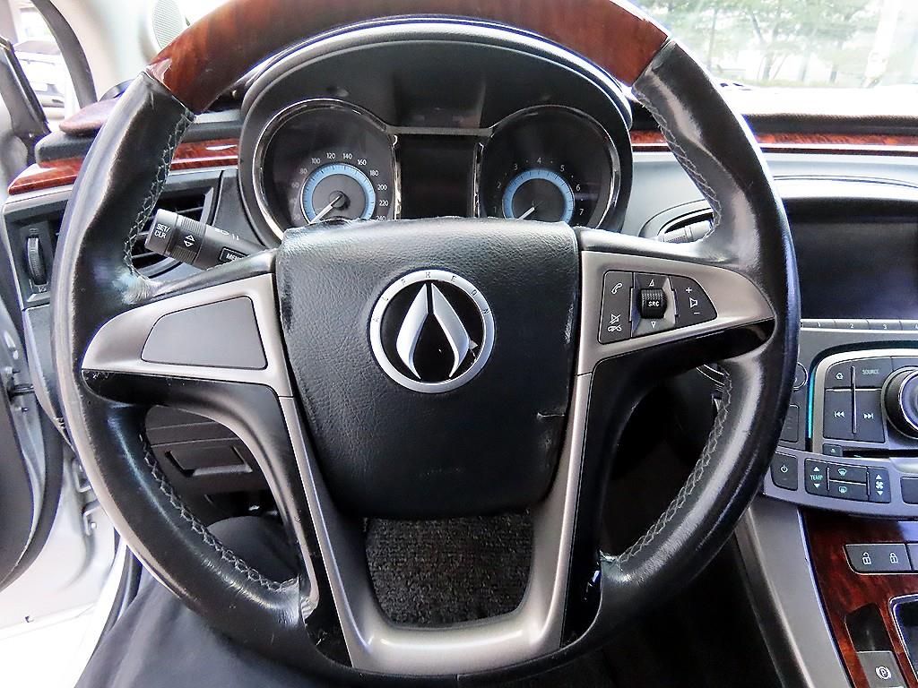 DAEWOO Alpheon - Vista 8