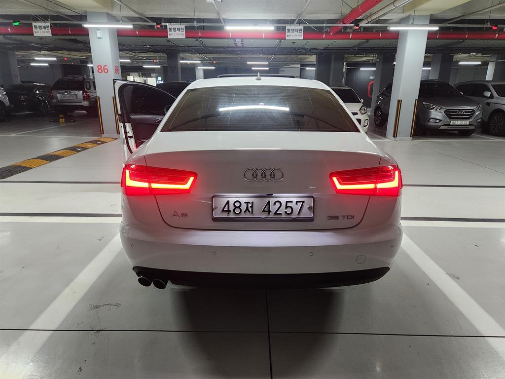Audi A6 - Vista 6