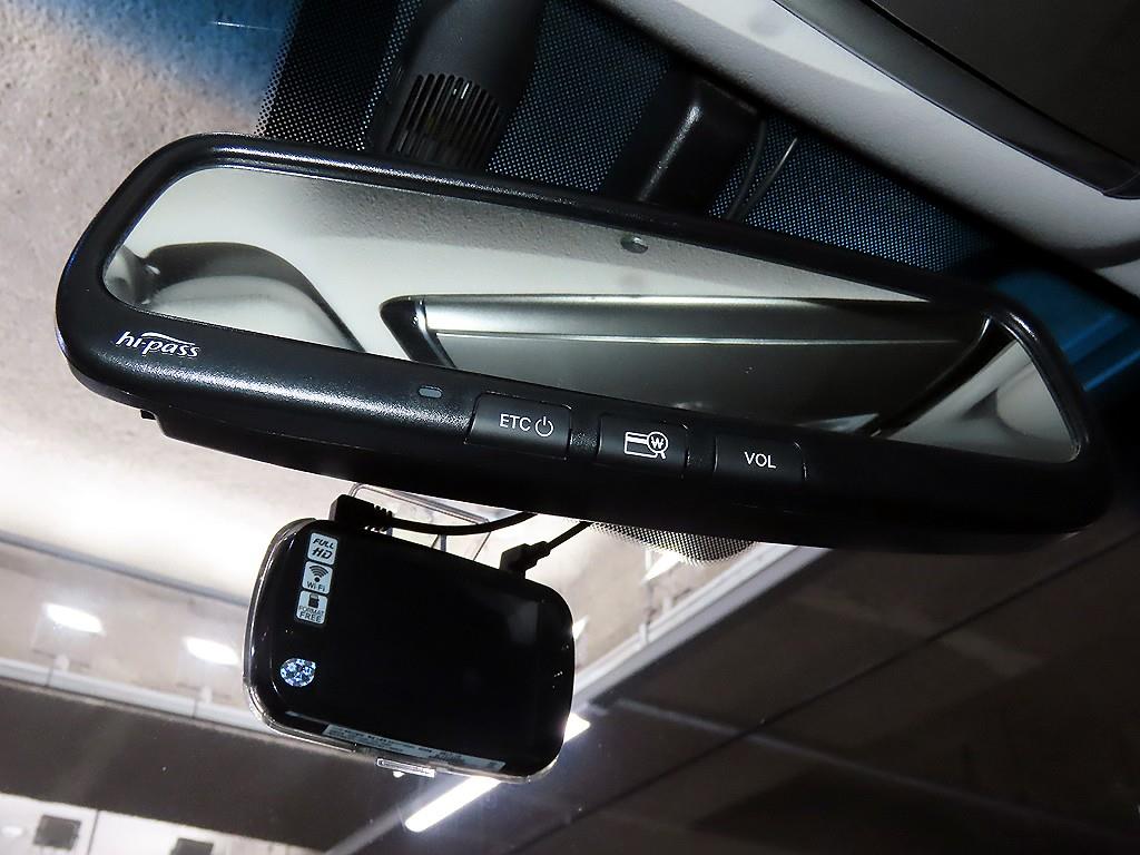 HYUNDAI Grandeur 2016 Negro - Importación desde Corea - HF Imports Iquique - Foto 18