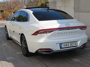 HYUNDAI Grandeur - Vista 8