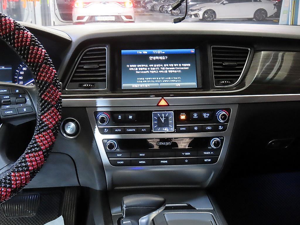 Genesis G80 - Vista 11