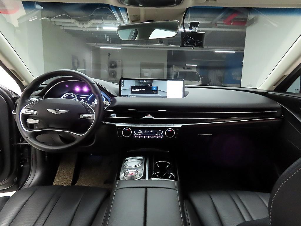 Genesis G80 - Vista 8