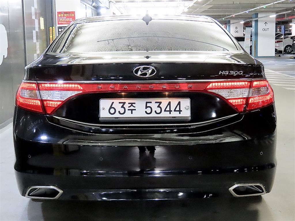 HYUNDAI Grandeur - Vista 5