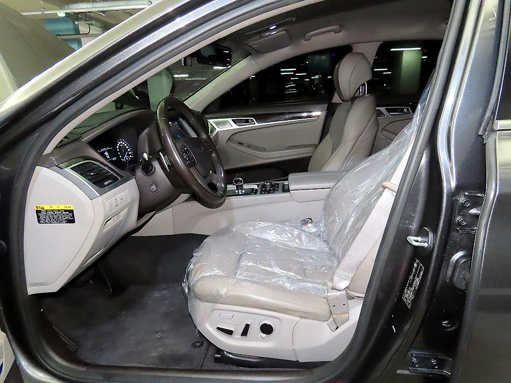 Genesis G80 - Vista 6