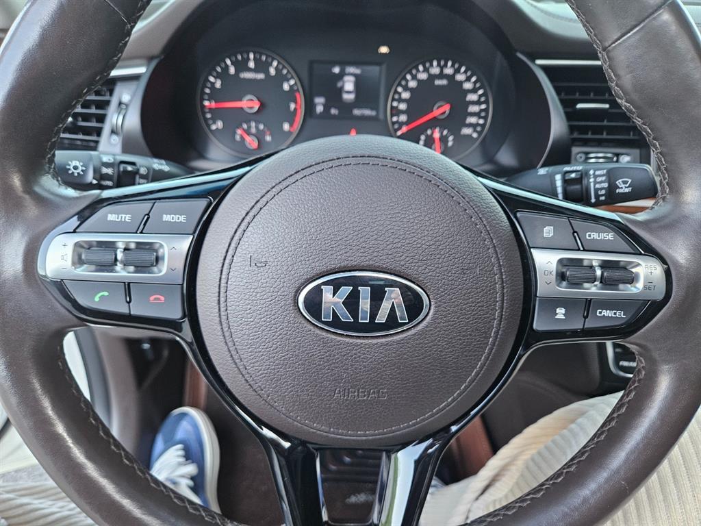 KIA K7 - Vista 9