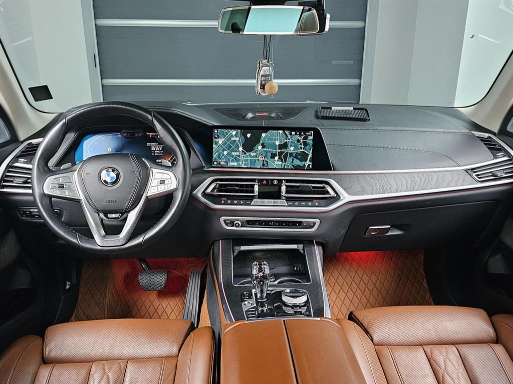 BMW X7 - Vista 5