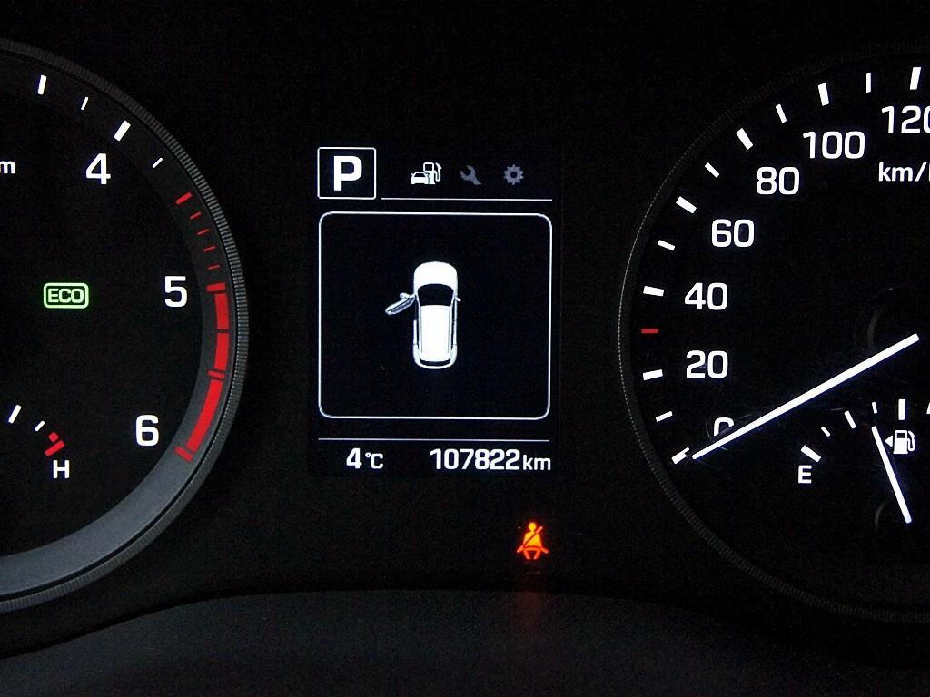 HYUNDAI Tucson 2017 Blanco - Importación desde Corea - HF Imports Iquique - Foto 9