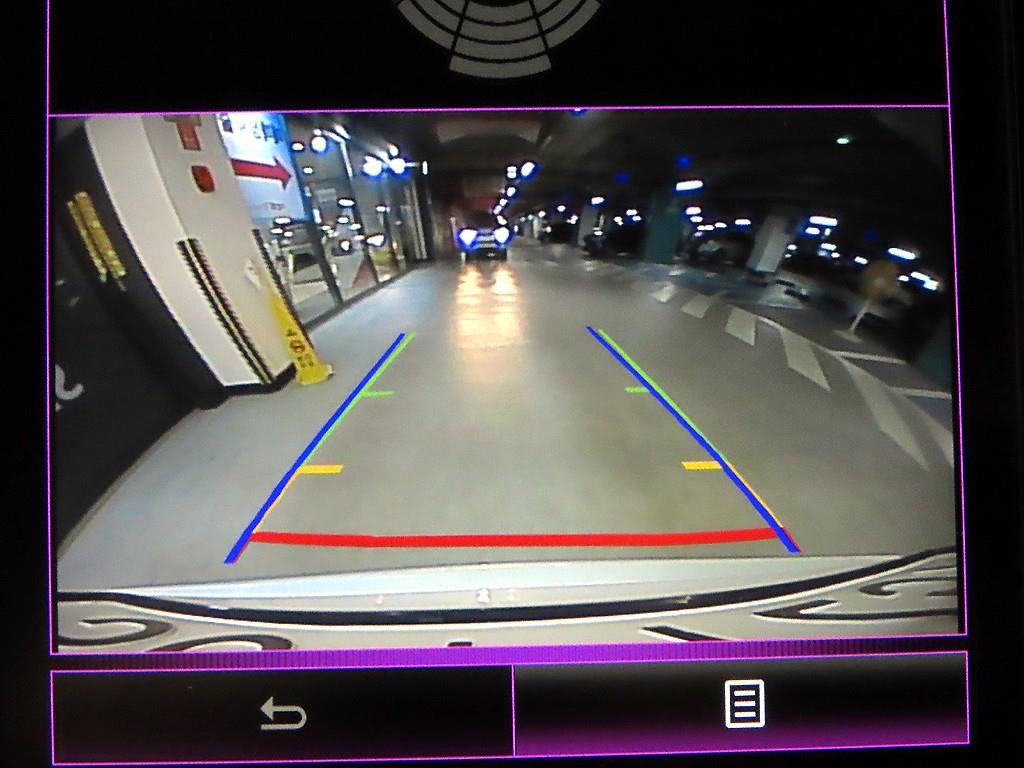 SAMSUNG QM6 2019 Blanco - Importación desde Corea - HF Imports Iquique - Foto 13