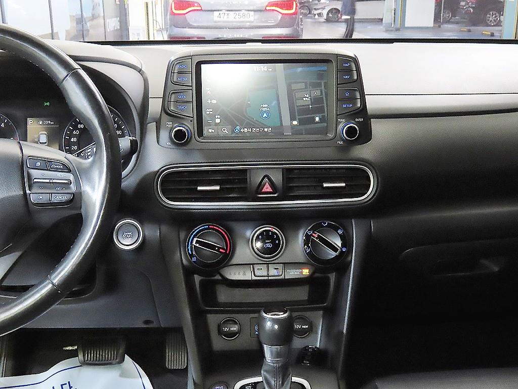 HYUNDAI Kona - Vista 11