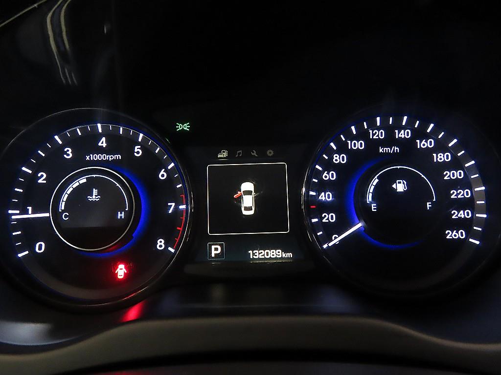 HYUNDAI Grandeur - Vista 9