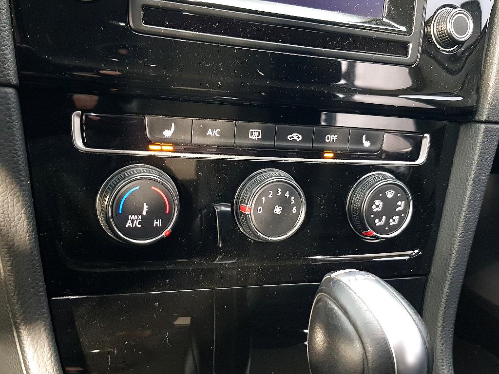 Volkswagen Golf 2015 Plateado - Importación desde Corea - HF Imports Iquique - Foto 16