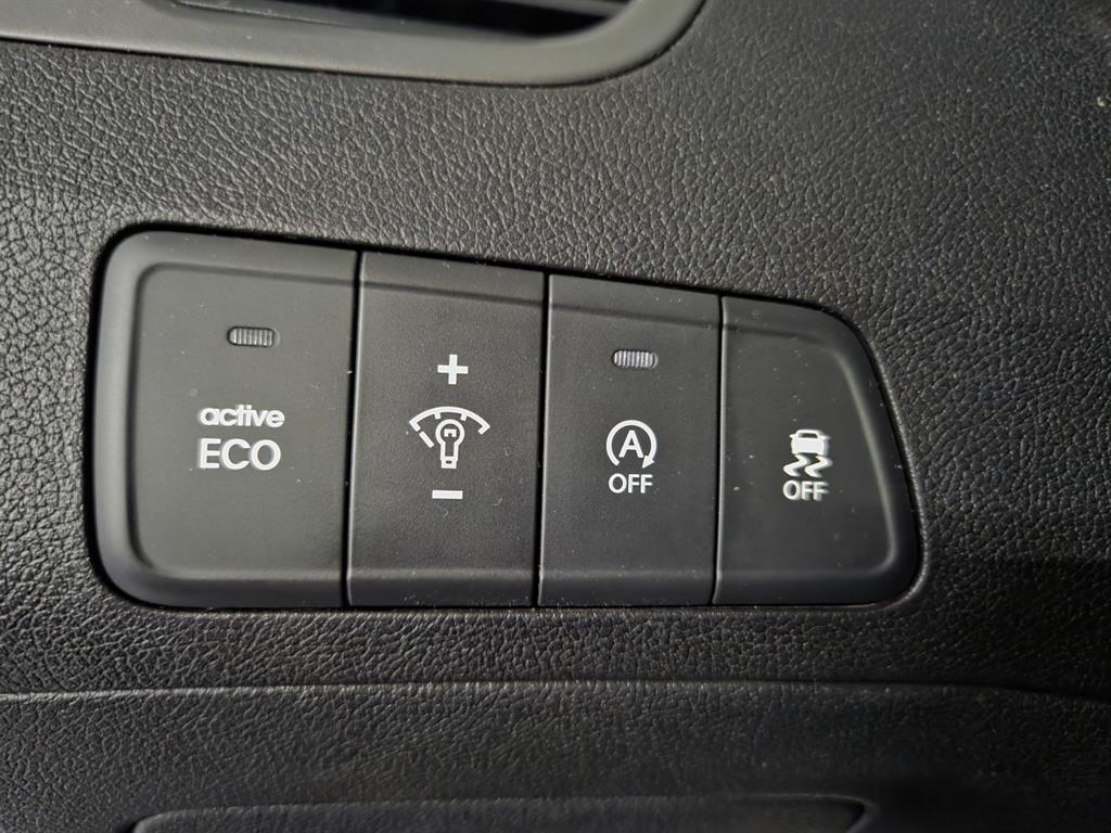 HYUNDAI Avante - Vista 11