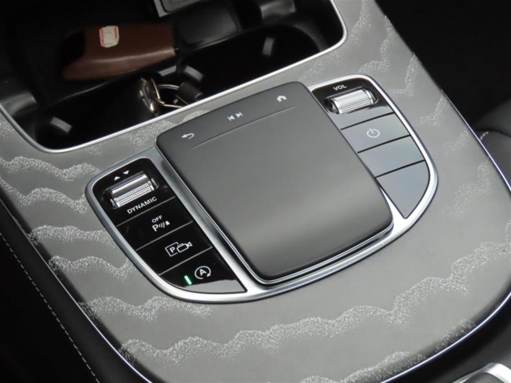 Mercedes Benz E class - Vista 11