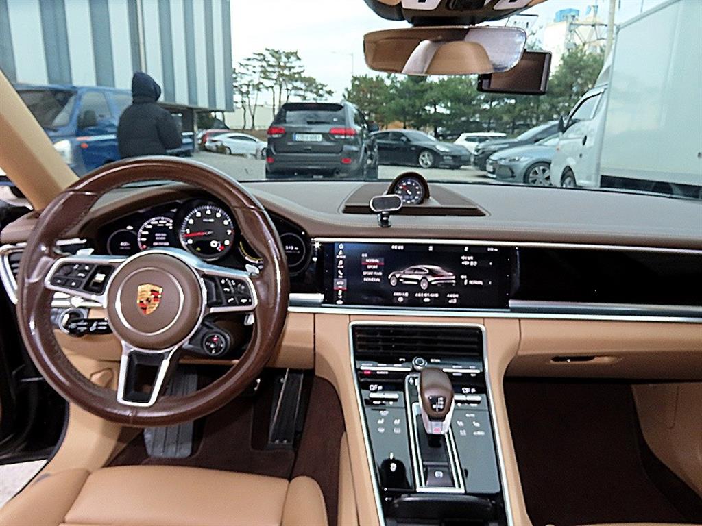 Porsche Panamera - Vista 7