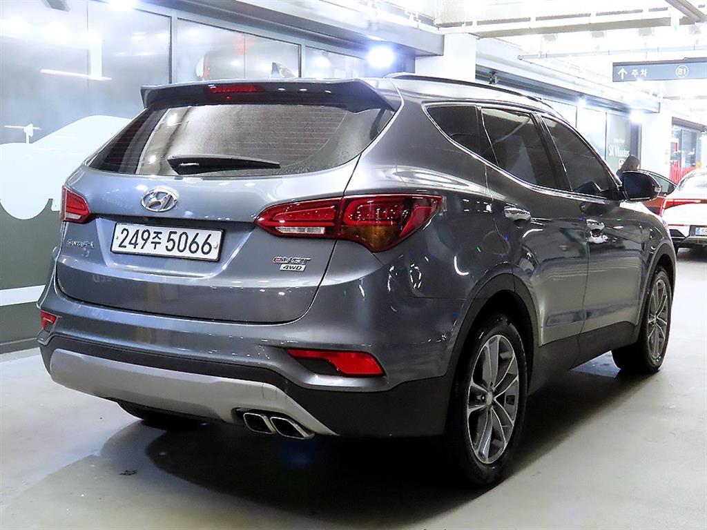 HYUNDAI Santa Fe - Vista 4