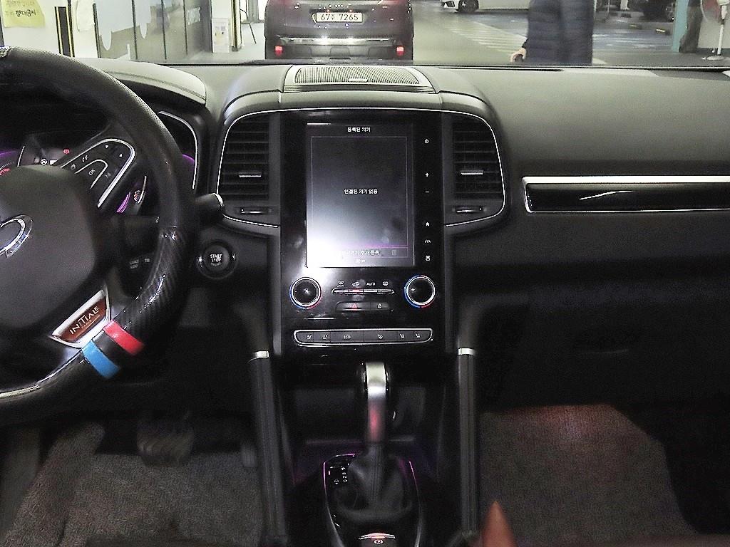 SAMSUNG QM6 - Vista 11