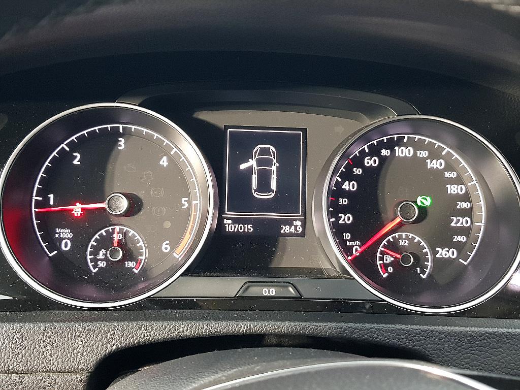 Volkswagen Golf - Vista 6