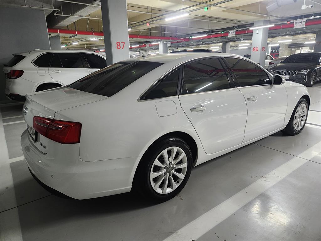Audi A6 - Vista 5