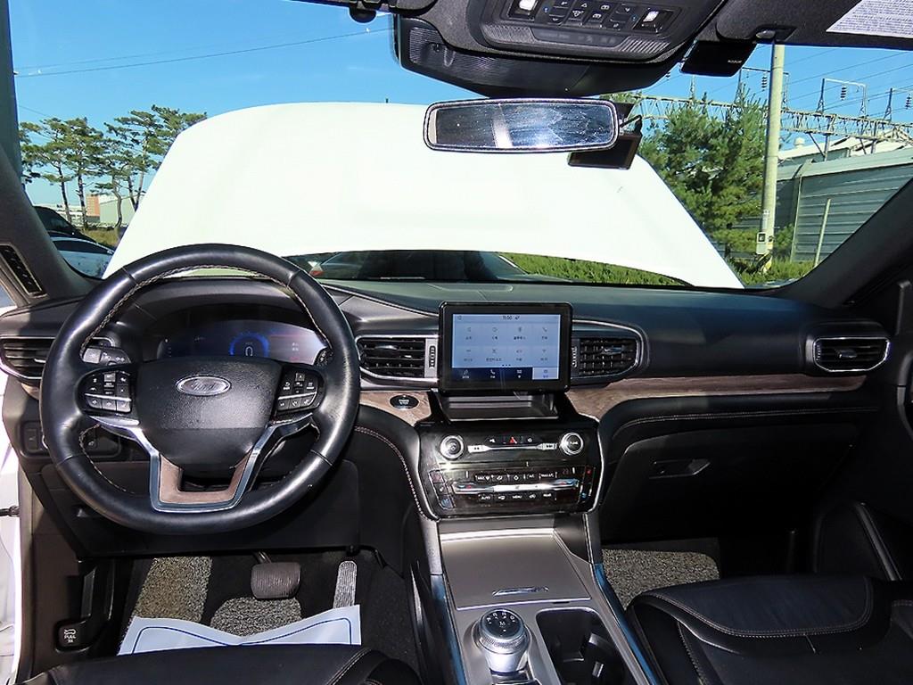 Ford Explorer - Vista 8