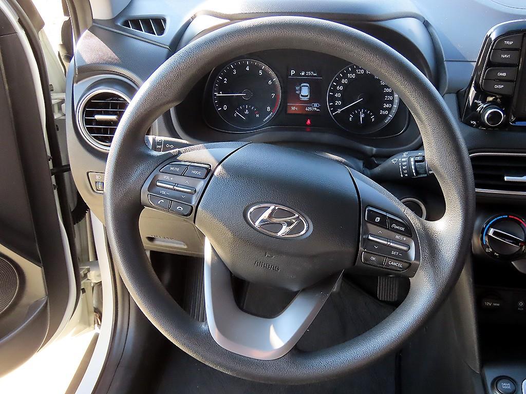 HYUNDAI Kona - Vista 7