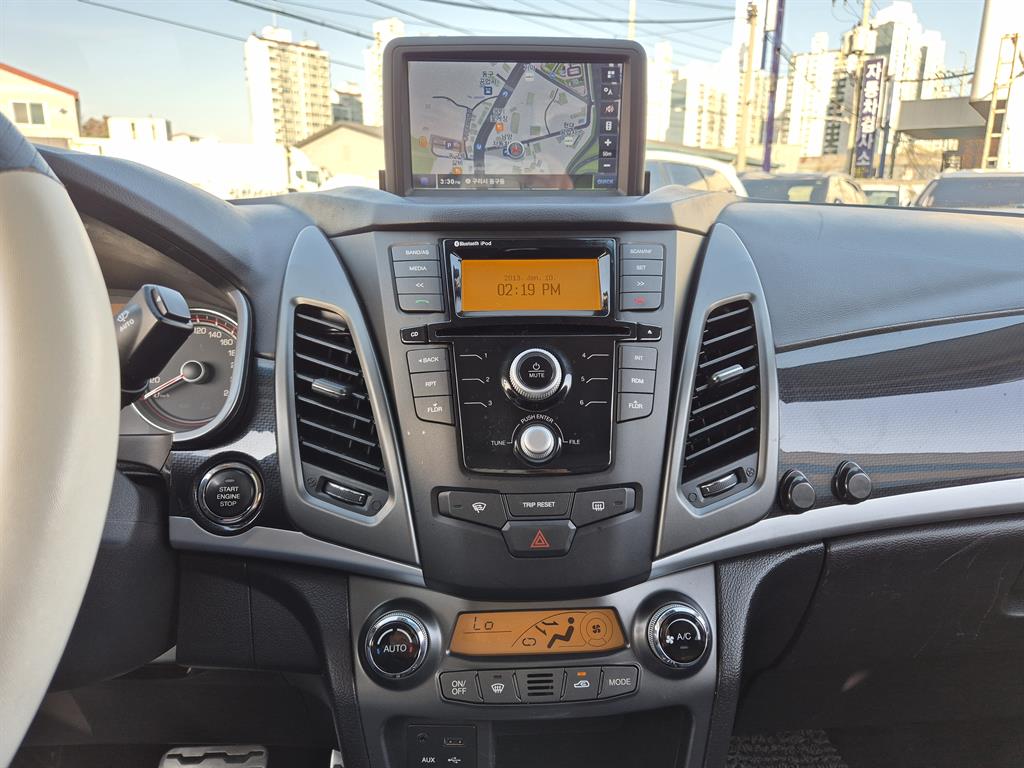 Ssangyong Korando - Vista 9