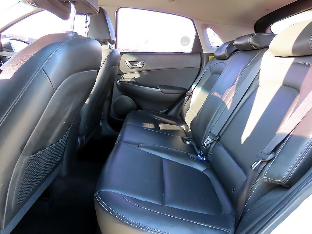 HYUNDAI Kona - Vista 6